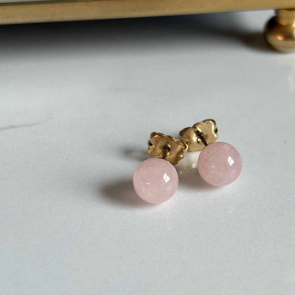 Vintage Avon Pink Faux Pearl Stud Earrings Gold Posts Classic Glow